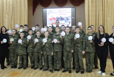 Символы Блокады: блокадная ласточка, блокадный хлеб