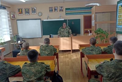 Казак-наставник провел урок истории